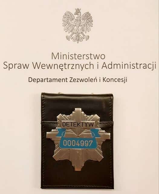 Dokumentacja uprawnień i zezwoleń