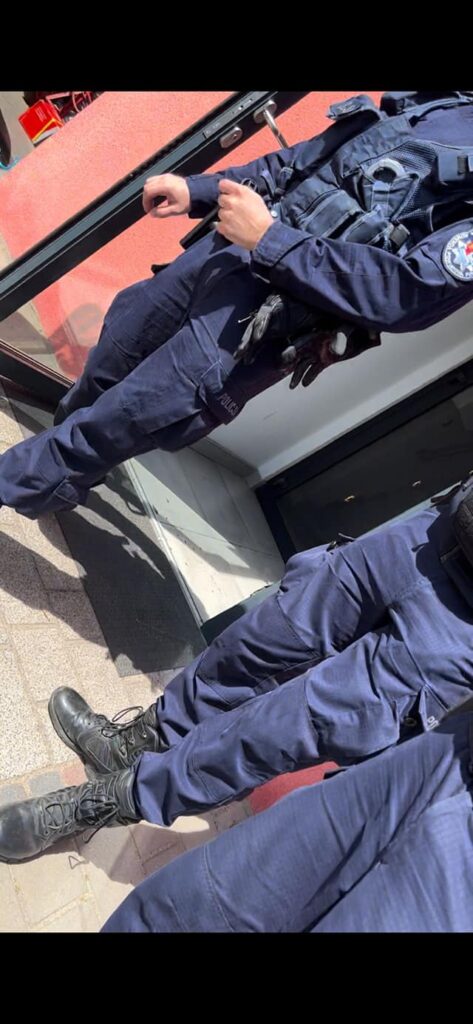 Kontakt operacyjny w pojeździe